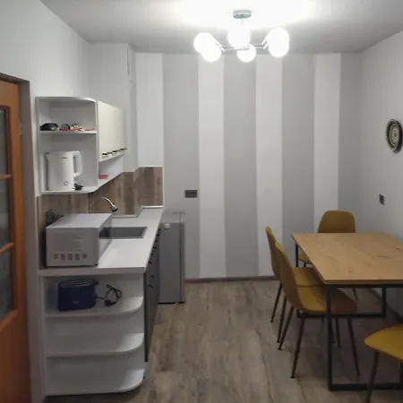 Altavista Mountain Apartment